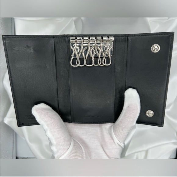 ULTIMATE PRADA Wallet + Key Holder Combo. EXCELLENT CONDITION - Picture 3 of 11